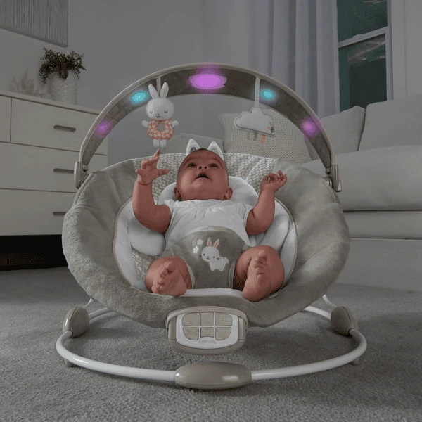 Ingenuity En Light En Bouncer™ - Twinkle Tails™ Wiegewippe 2 Ingenuity En Light En Bouncer™ - Twinkle Tails™ Wiegewippe - Imagen 2
